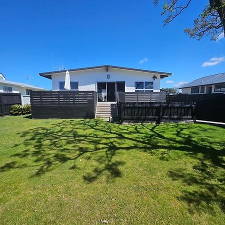 Ultimate Family Holiday - Pet Friendly! Papamoa Buitenkant foto