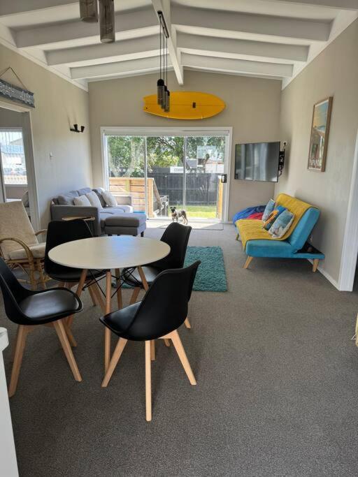 Ultimate Family Holiday - Pet Friendly! Papamoa Buitenkant foto