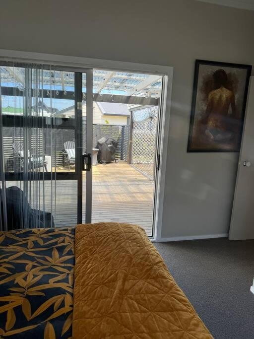 Ultimate Family Holiday - Pet Friendly! Papamoa Buitenkant foto